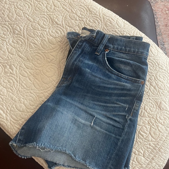 Madewell high rise jean cut off denim shorts. Size 27 - Picture 4 of 5